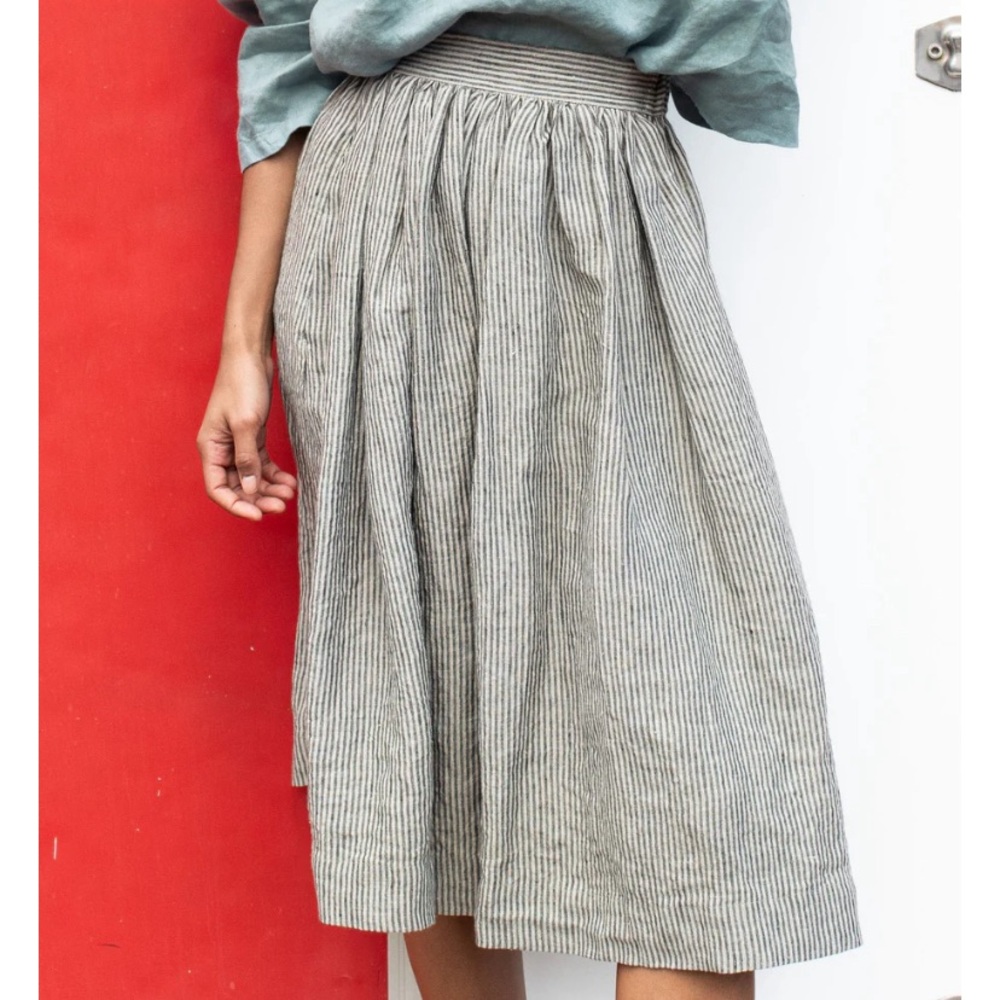 notPERFECTLINEN 50s City Skirt in grey stripe Size M
